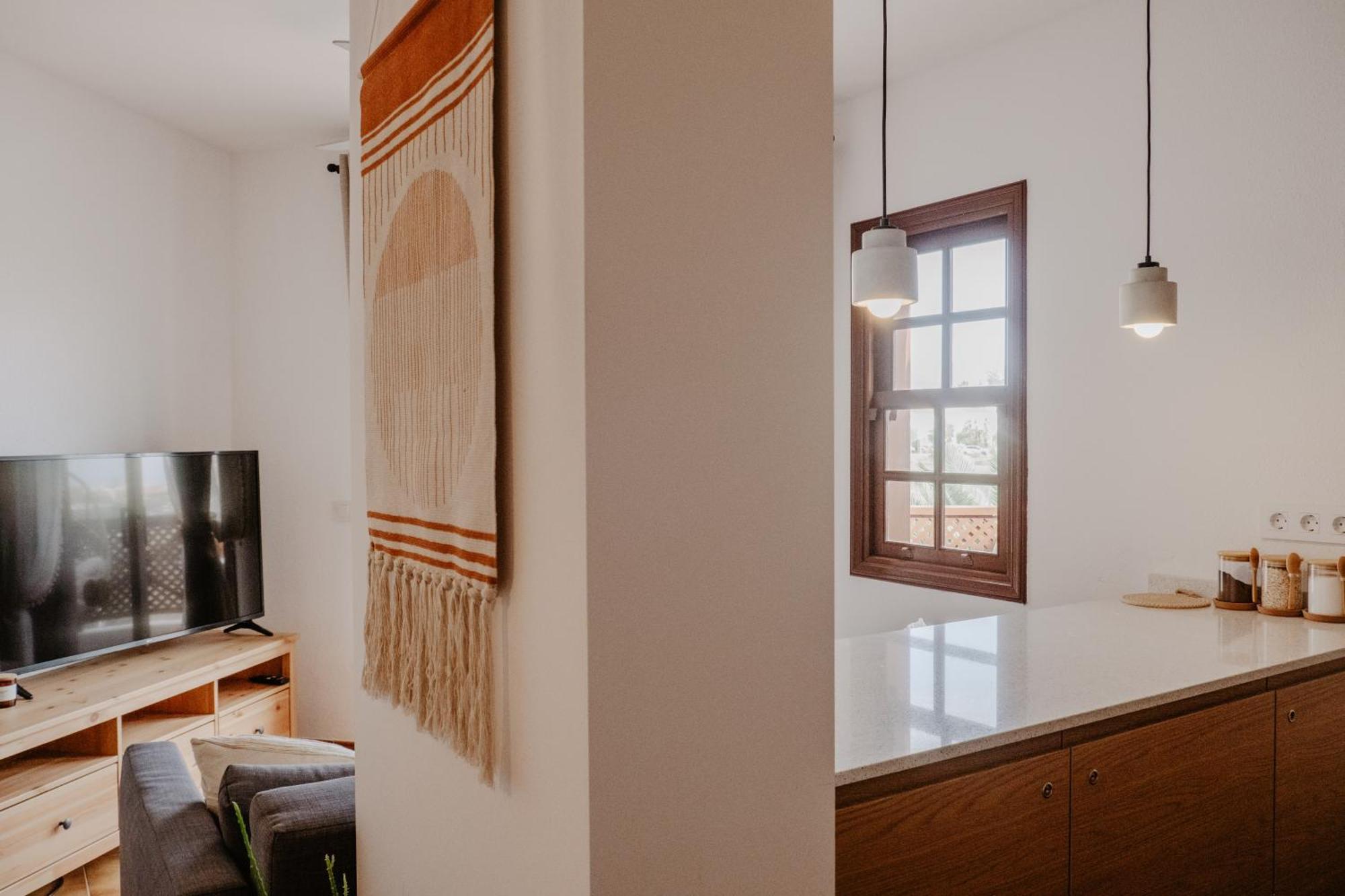 Alba Vista - Albatros Park In Golf Del Sur Tenerife - Heated Pool & Teide View Appartamento *