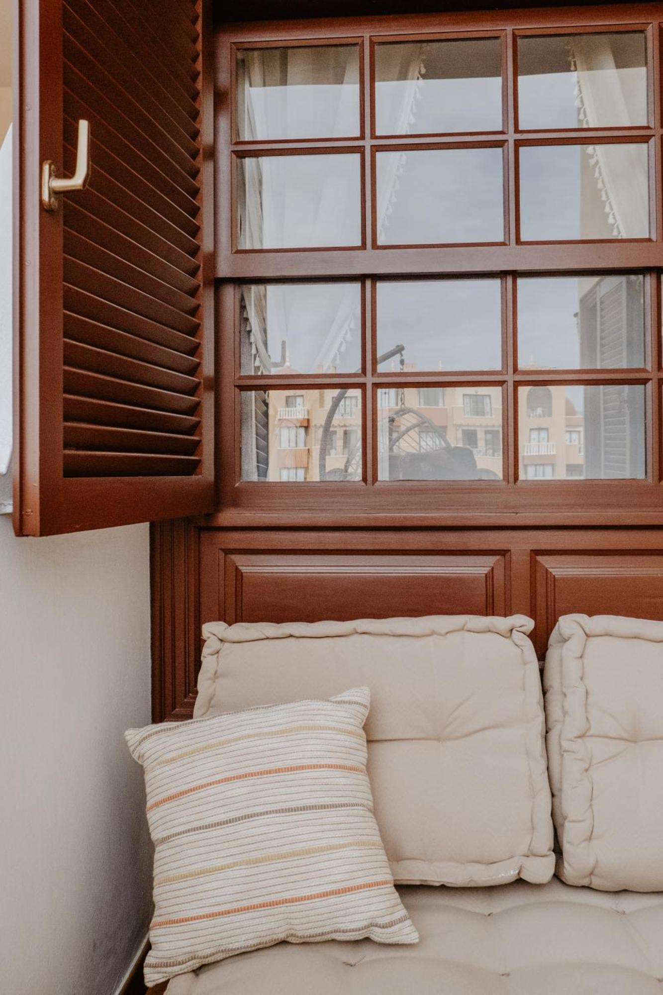 Appartamento Alba Vista - Albatros Park In Golf Del Sur Tenerife - Heated Pool & Teide View *